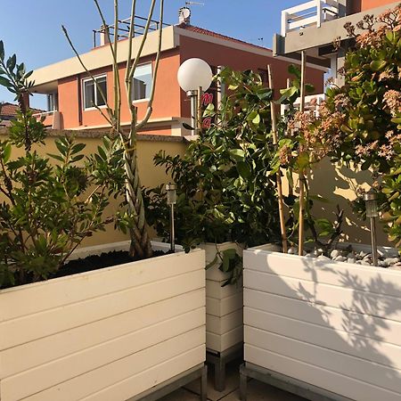 B&B Borgo Marina Bordighera Bagian luar foto